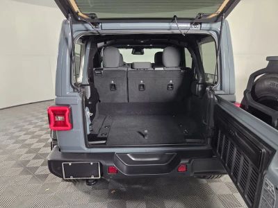 2025 Jeep Wrangler — photo 28 view