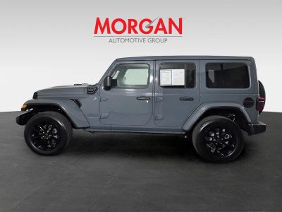 2025 Jeep Wrangler — photo 9 view