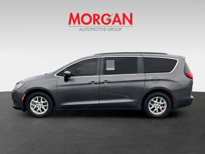 2020 Chrysler Voyager — interior view