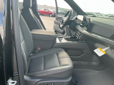 2026 Chevrolet Suburban - Photo 20