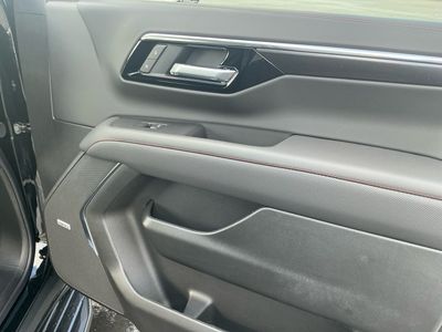 2026 Chevrolet Suburban - Photo 21