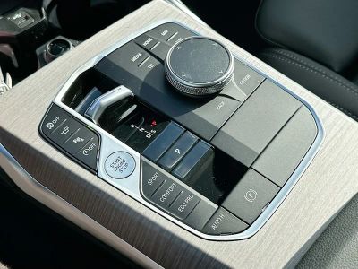2026 BMW 3 Series — photo 14 view