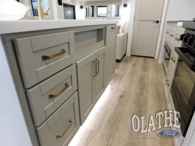 2026 Brinkley Model Z - Photo 9