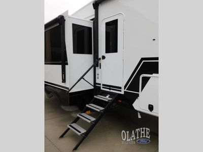 2026 Brinkley Model Z - Photo 3