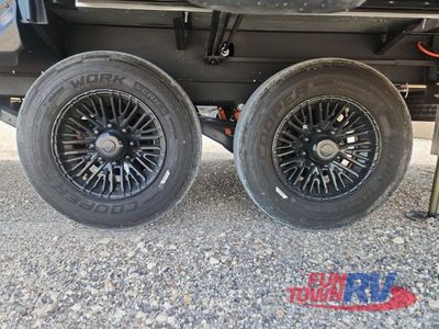 2026 Brinkley Model Z - Photo 14