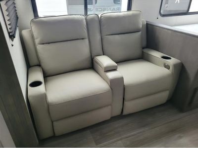 2026 Grand Design Transcend - Photo 7
