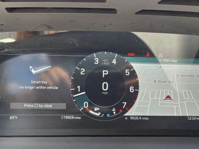 2025 Land Rover Discovery — photo 21 view
