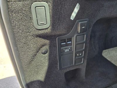 2025 Land Rover Discovery — photo 48 view