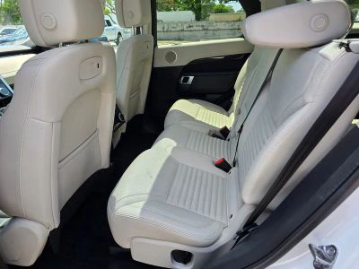 2025 Land Rover Discovery — photo 34 view