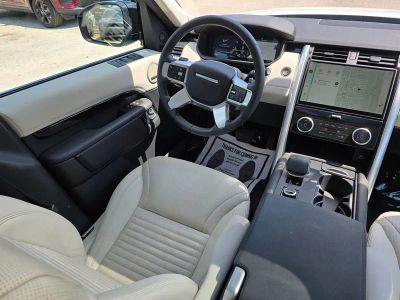 2025 Land Rover Discovery — photo 41 view