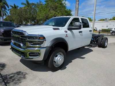 2026 Ram 5500HD — photo 9 view