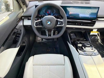 2026 BMW 5 Series — photo 17 view