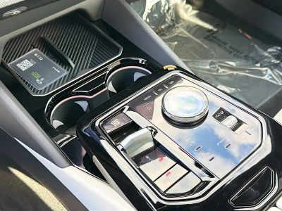2026 BMW 5 Series — photo 29 view