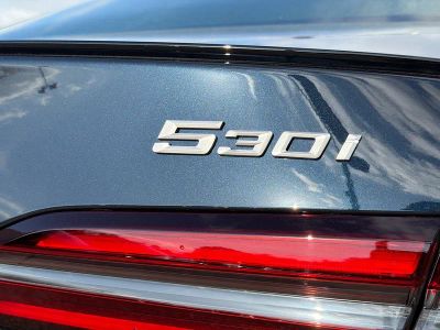 2026 BMW 5 Series — photo 11 view