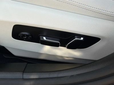 2026 BMW 5 Series — photo 25 view