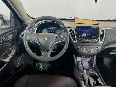 2024 Chevrolet Malibu — photo 19 view