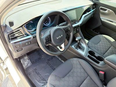 2022 Kia Niro — photo 21 view