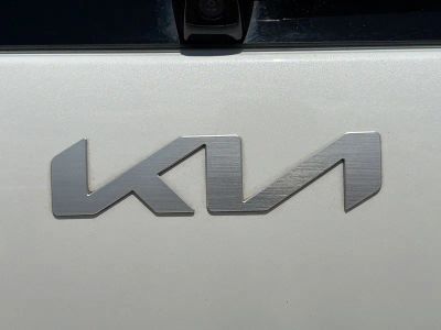 2022 Kia Niro — photo 8 view
