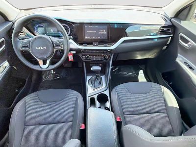 2022 Kia Niro — photo 12 view