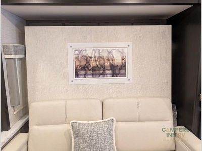 2025 Thor Motor Coach Magnitude - Photo 41