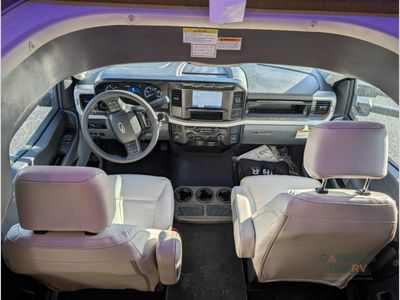 2025 Thor Motor Coach Magnitude - Photo 18