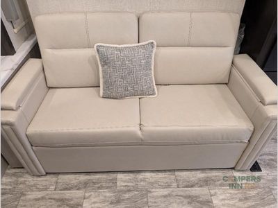 2025 Thor Motor Coach Magnitude - Photo 40