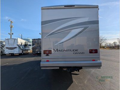 2025 Thor Motor Coach Magnitude - Photo 6