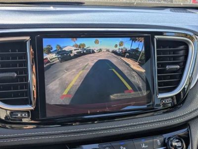 2025 Chrysler Pacifica — photo 27 view