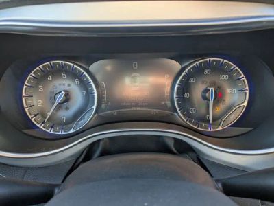 2025 Chrysler Pacifica — photo 24 view