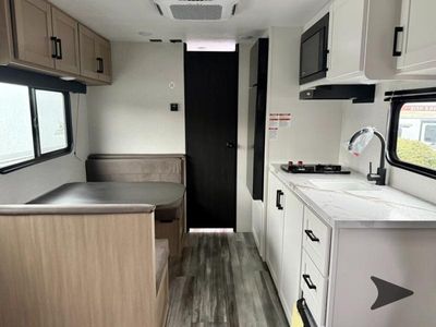2026 Jayco Jay Flight SLX - Photo 9