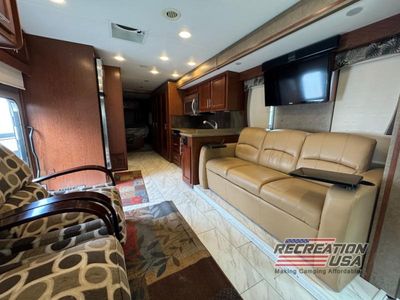 2014 Forest River Legacy SR 300 - Photo 8