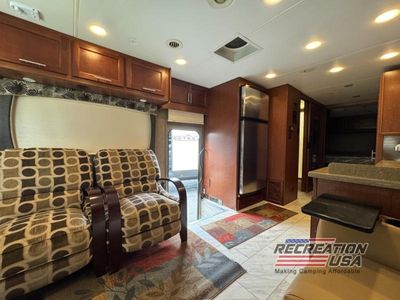 2014 Forest River Legacy SR 300 - Photo 9