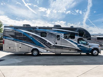2022 Thor Motor Coach MAGNITUDE - Photo 22