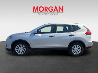 2017 Nissan Rogue — engine compartment view
