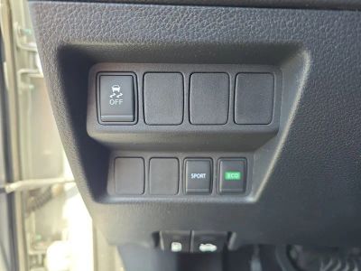 2017 Nissan Rogue — photo 20 view