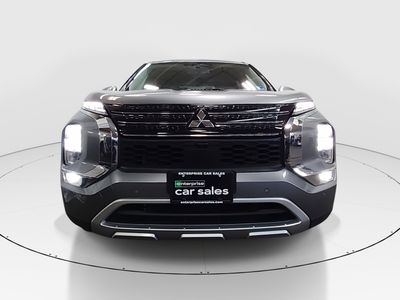2024 Mitsubishi Outlander - Photo 2