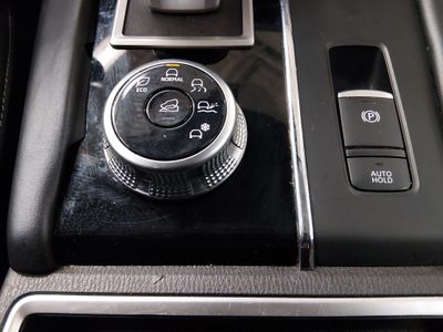 2024 Mitsubishi Outlander - Photo 22