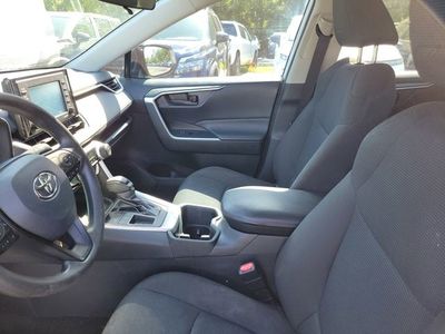 2022 Toyota RAV4 - Photo 12