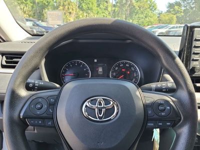 2022 Toyota RAV4 - Photo 17