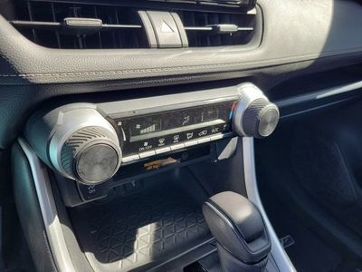 2022 Toyota RAV4 - Photo 21