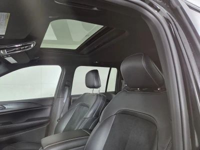 2025 Jeep Grand Cherokee — photo 17 view