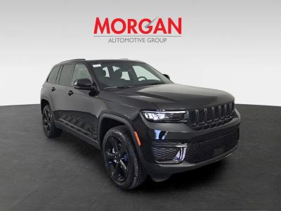 2025 Jeep Grand Cherokee — side profile view