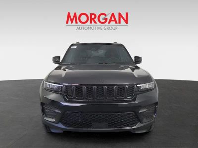 2025 Jeep Grand Cherokee — rear three-quarter view