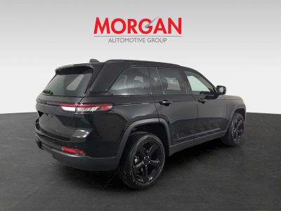 2025 Jeep Grand Cherokee — detail view