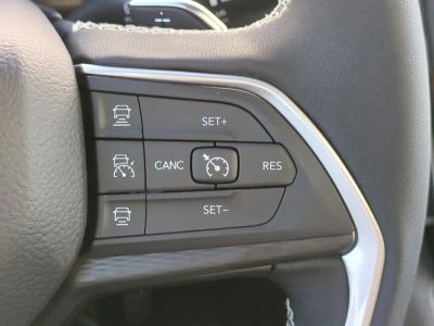 2025 Jeep Grand Cherokee — photo 28 view