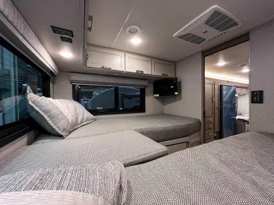 2027 Thor Motor Coach MAGNITUDE GRAND - Photo 19