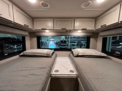 2027 Thor Motor Coach MAGNITUDE GRAND - Photo 18