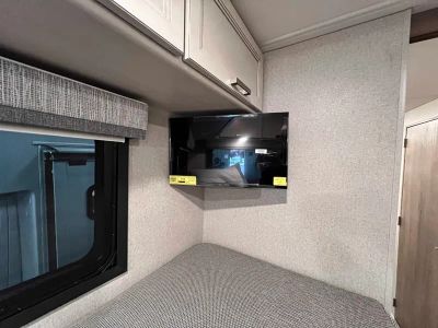 2027 Thor Motor Coach MAGNITUDE GRAND - Photo 20