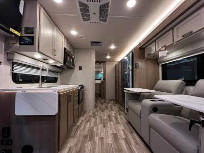 2027 Thor Motor Coach MAGNITUDE GRAND - Photo 6