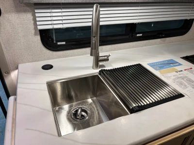 2027 Thor Motor Coach MAGNITUDE GRAND - Photo 13